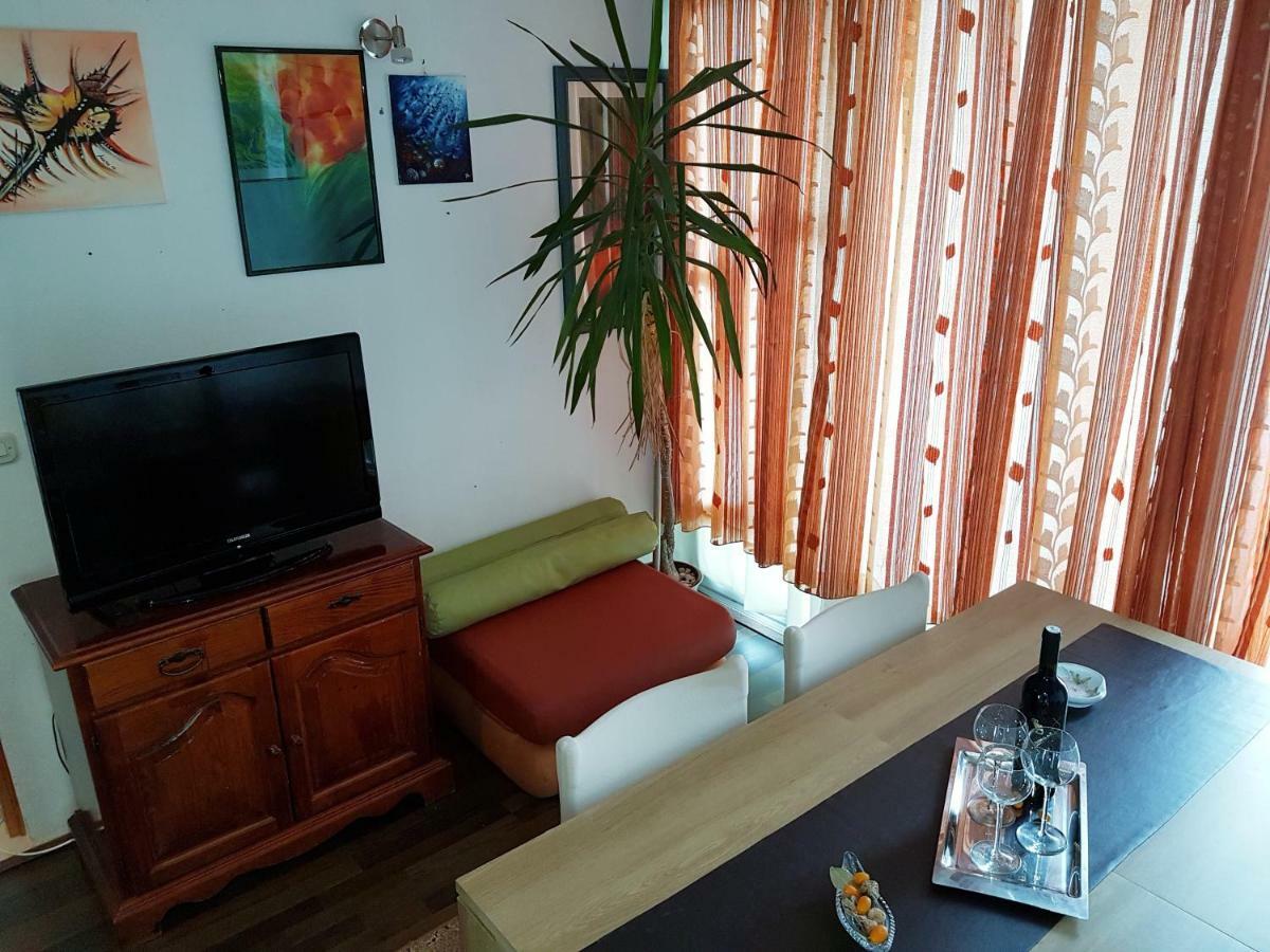Apartman Kristin Podaca Eksteriør billede