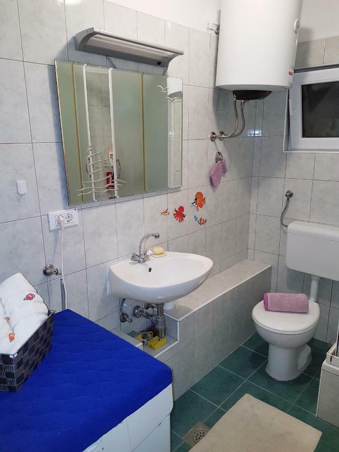 Apartman Kristin Podaca Eksteriør billede