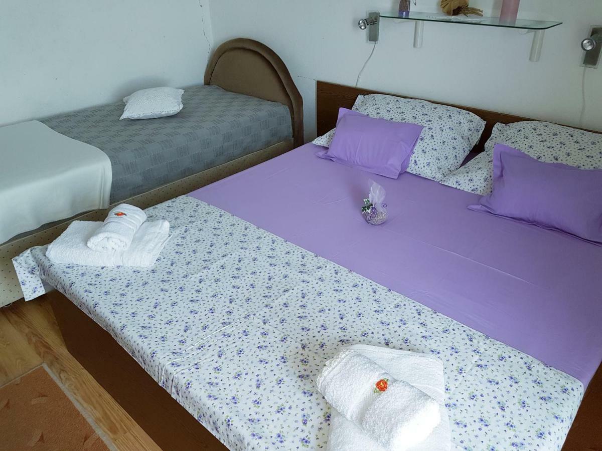 Apartman Kristin Podaca Eksteriør billede