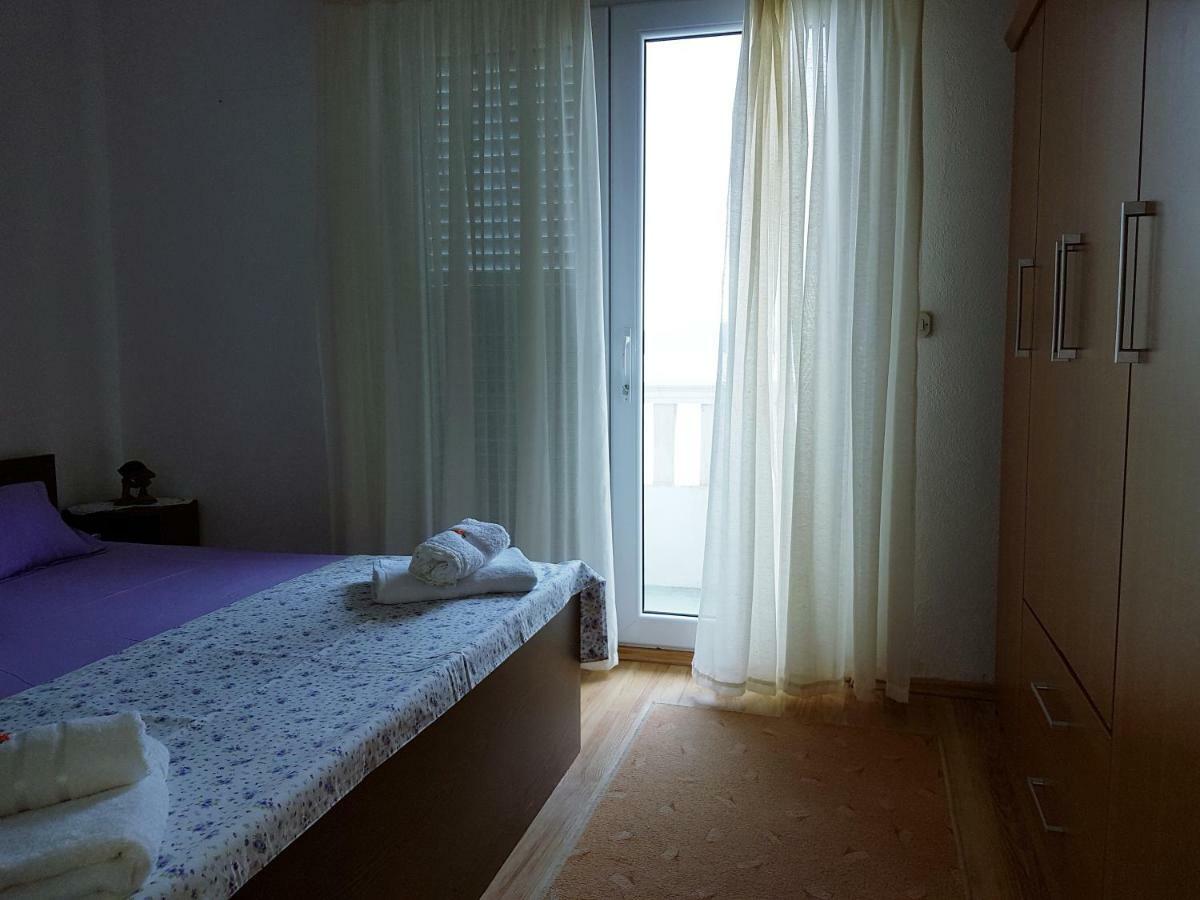 Apartman Kristin Podaca Eksteriør billede